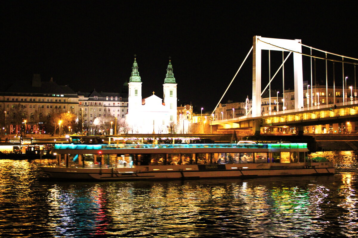 Ночной Будапешт - Александр Винников Ночной Будапешт - Александр Винников