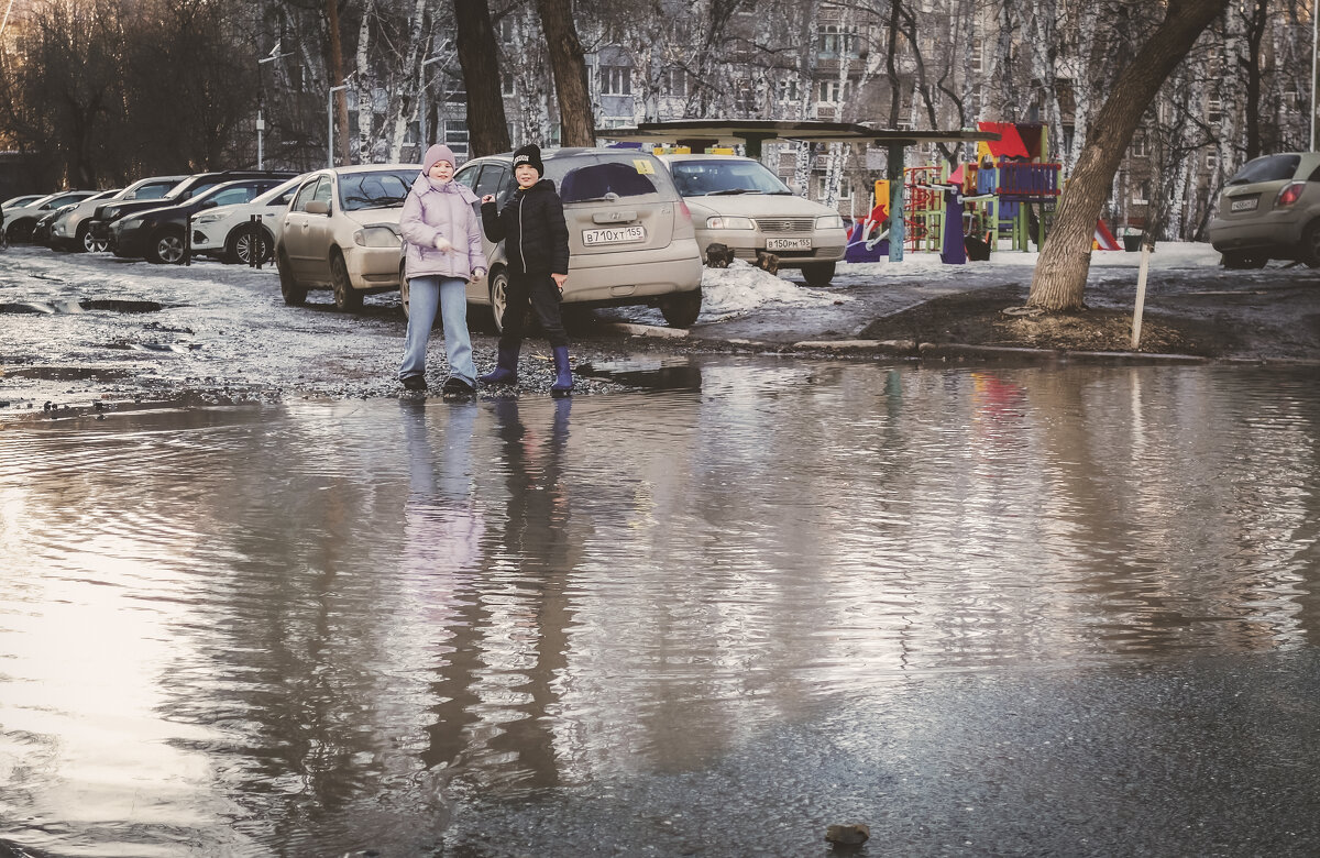 Ура! Весна! Лужи! - Сергей Царёв