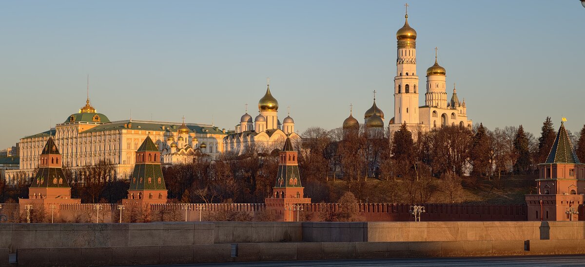 Московский Кремль - <<< Наташа >>>
