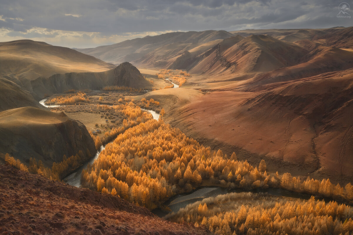 ПЕЙЗАЖ С \\"ДРУГОЙ\\" ЗЕМЛИ - Анатолий Гордиенко