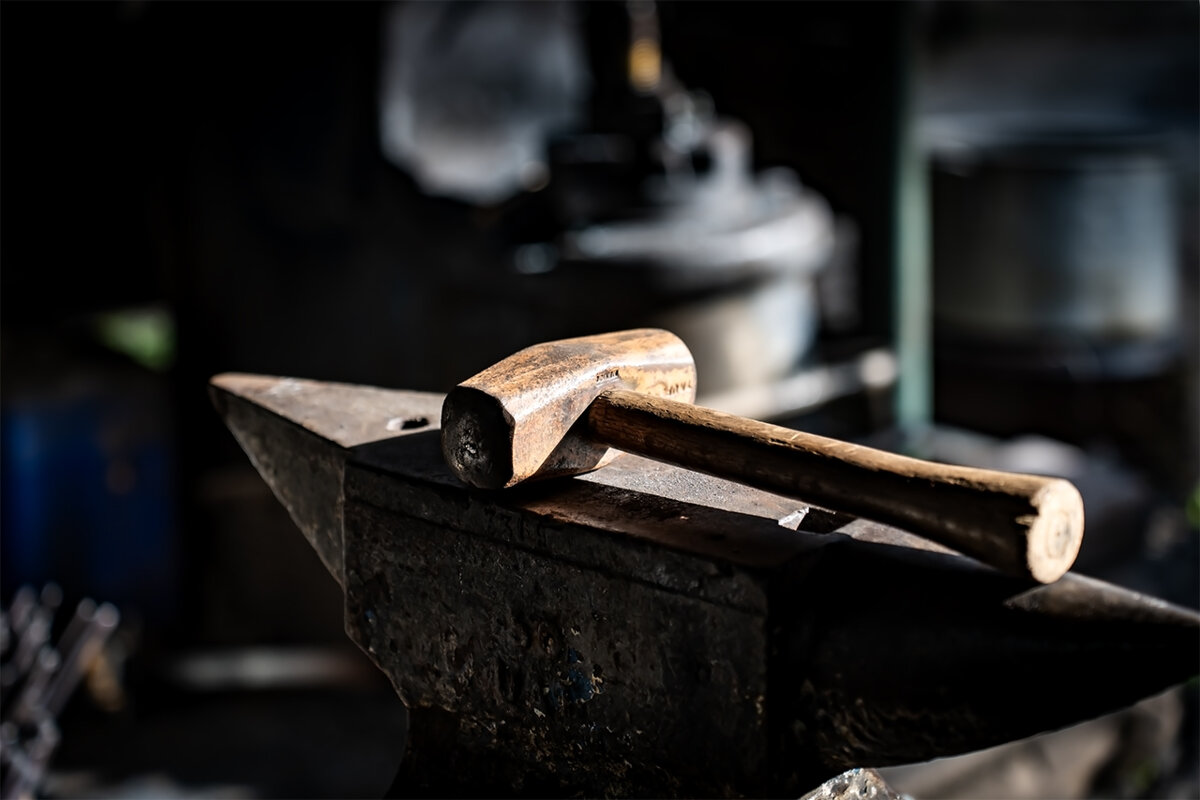 Молоток - Юрий Вайсенблюм