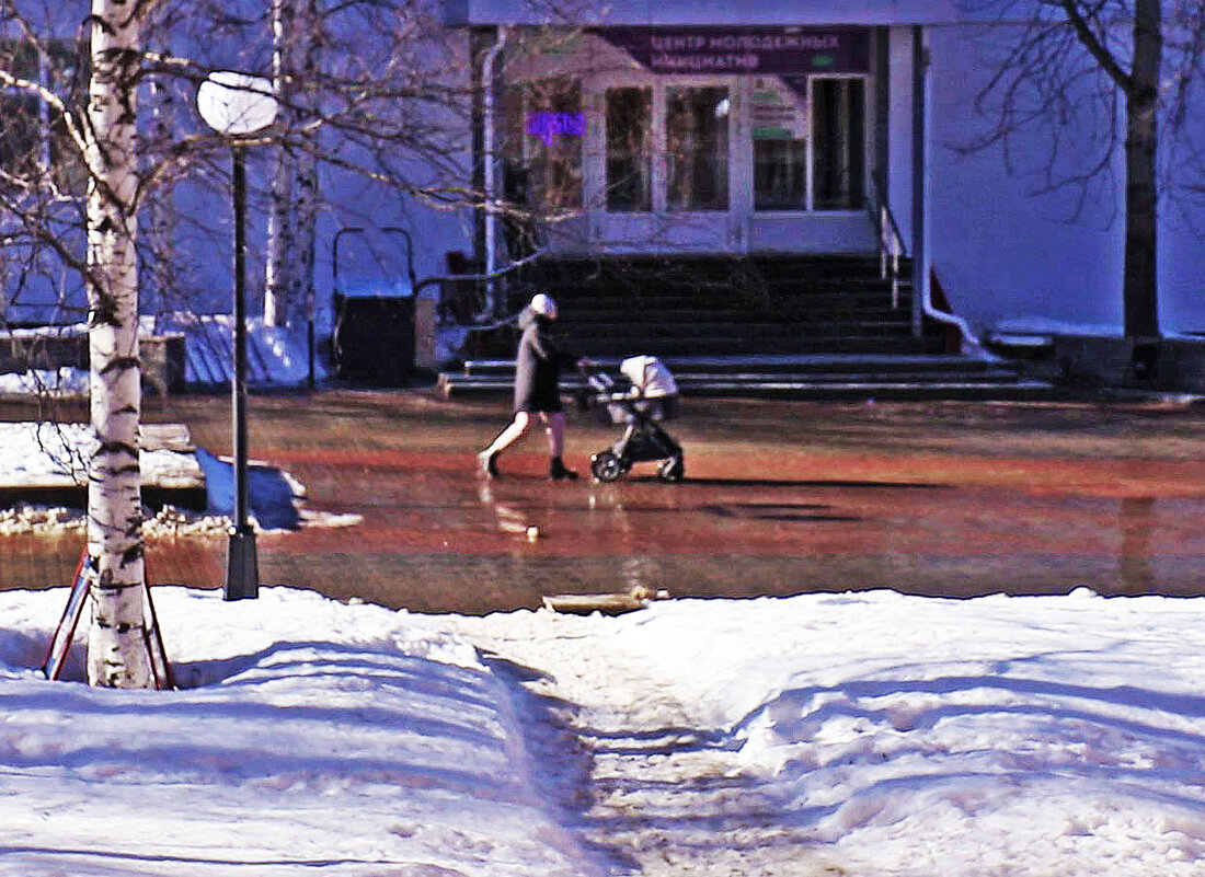 Март...По весеннему бульвару с малышом! - Владимир 