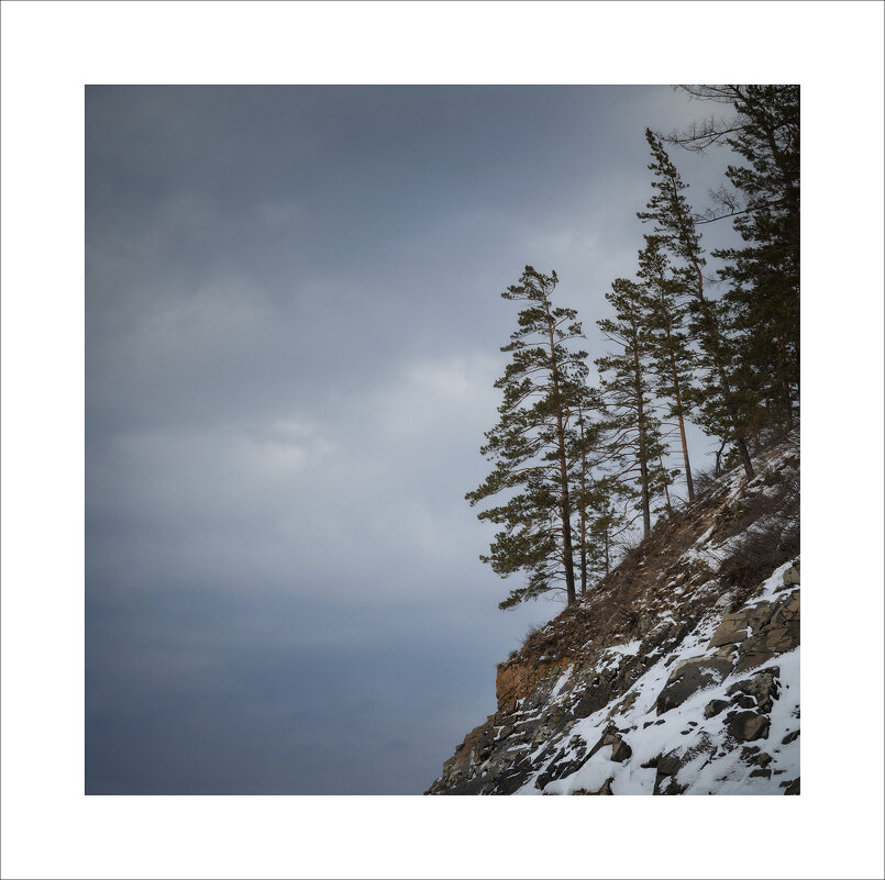 * - Александр Иванов