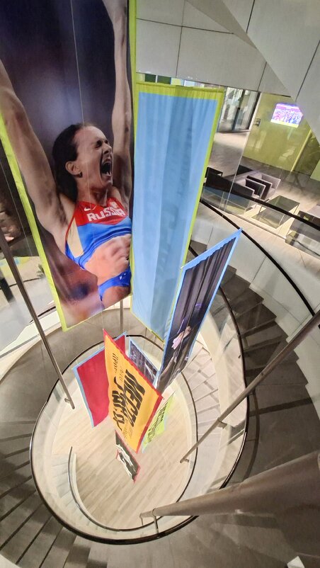 Лестница в Лужниках - ИРЭН@ .