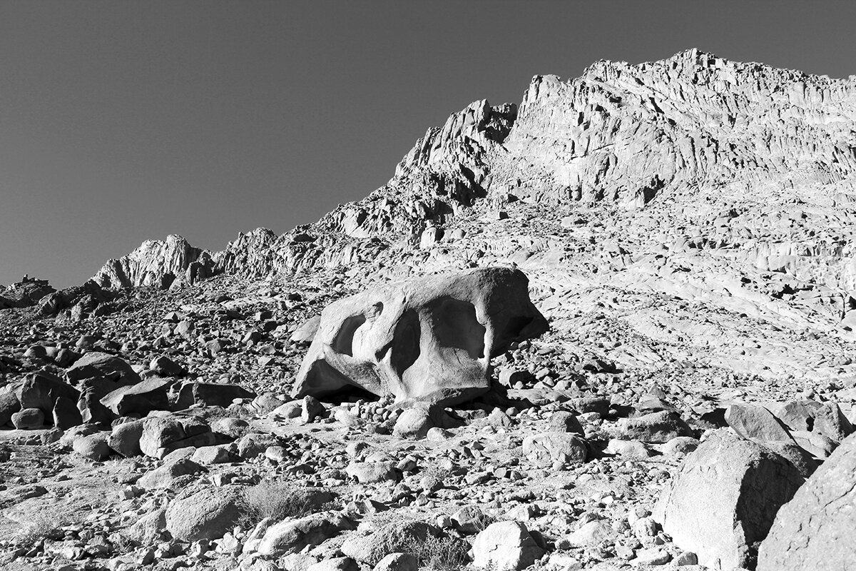 Камень-череп - Сергей Сомихин