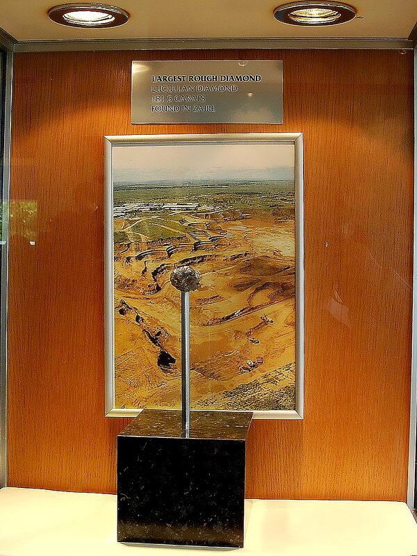 Экспонаты музея алмазов (бриллиантов) в Амстердаме - Ольга Довженко