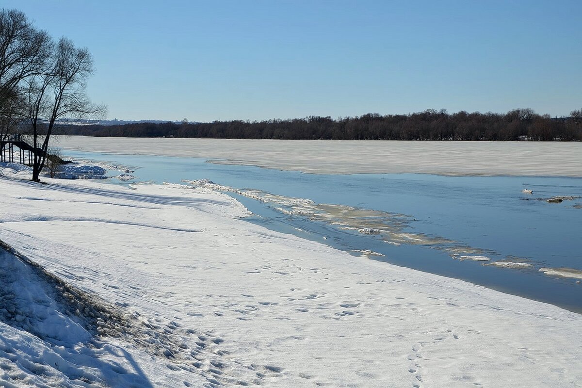 Ледоход на Оке - Михаил Столяров