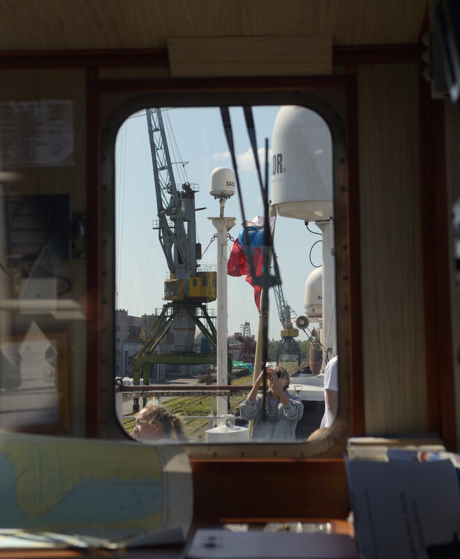 "Мир". Сделаем фотку. - Константин Белоногов