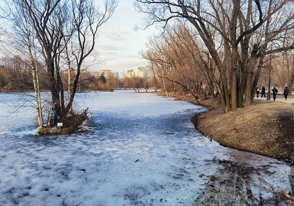 Весенние зарисовки в парке Победы. - Лилия *