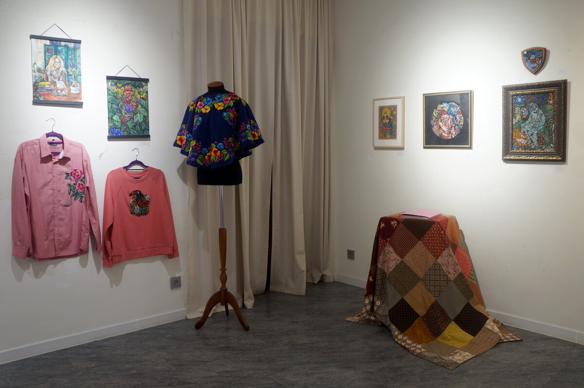 Выставка Вероники Ворониной "Однажды в сказке" - zavitok * Выставка Вероники Ворониной "Однажды в сказке" - zavitok *