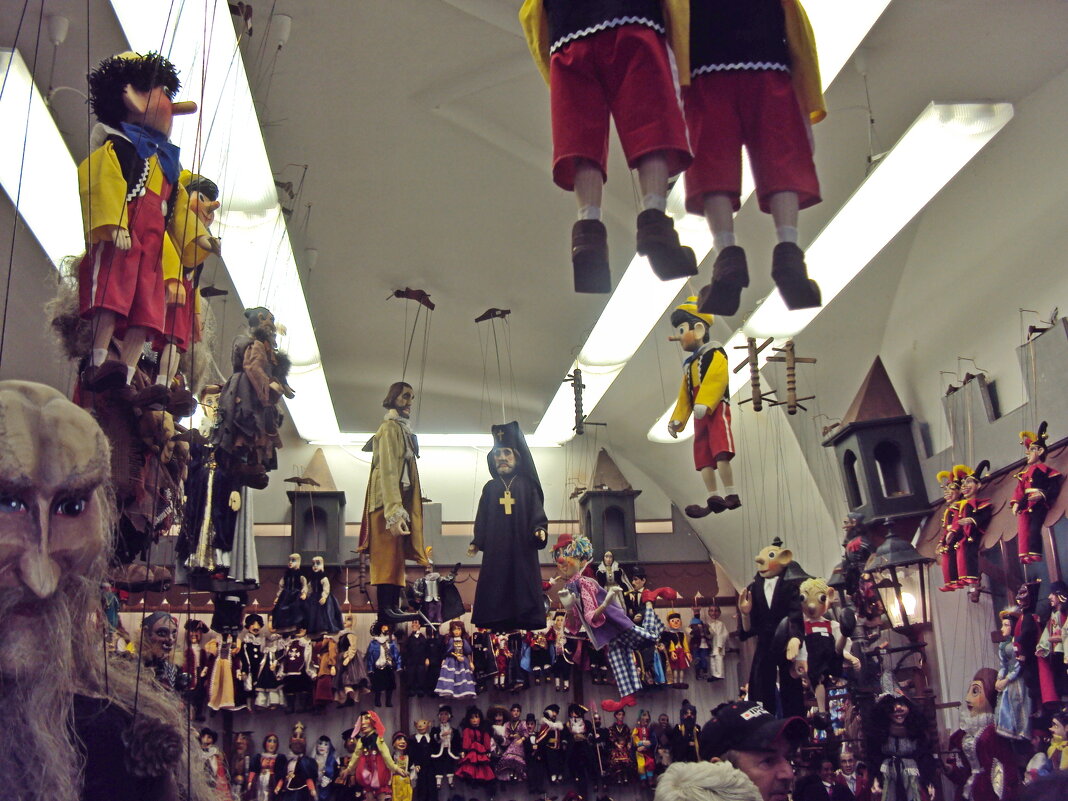 ПРАГА - Tata Wolf