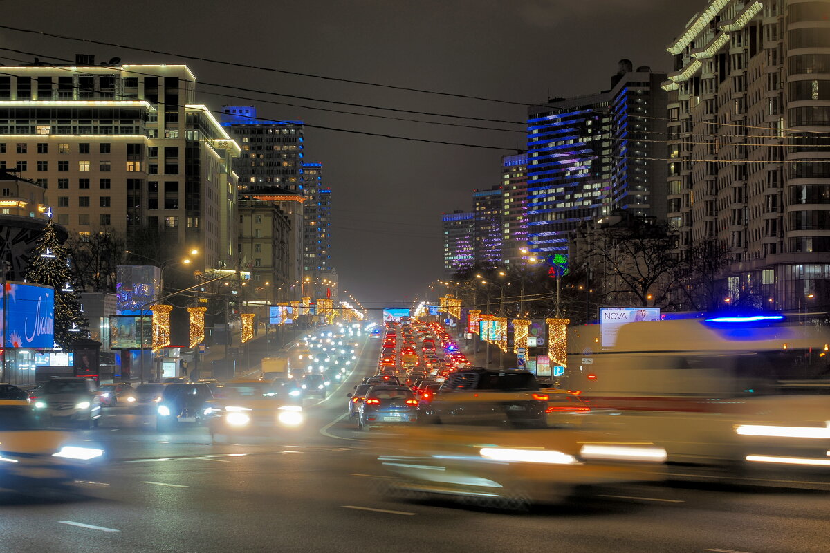 Новый Арбат вечером. - Евгений Седов