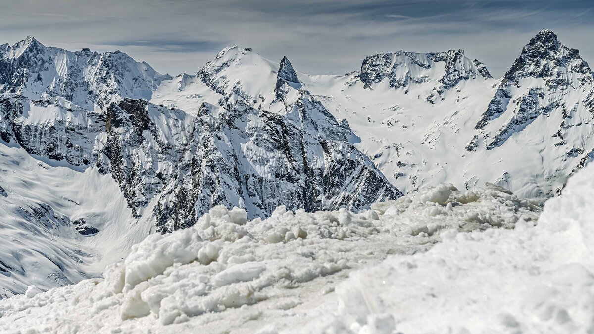 Горы в марте. - Вячеслав Назаренко Горы в марте. - Вячеслав Назаренко
