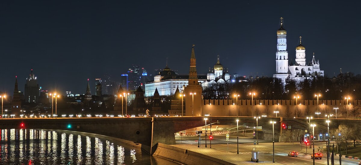 Ночная Москва - <<< Наташа >>>