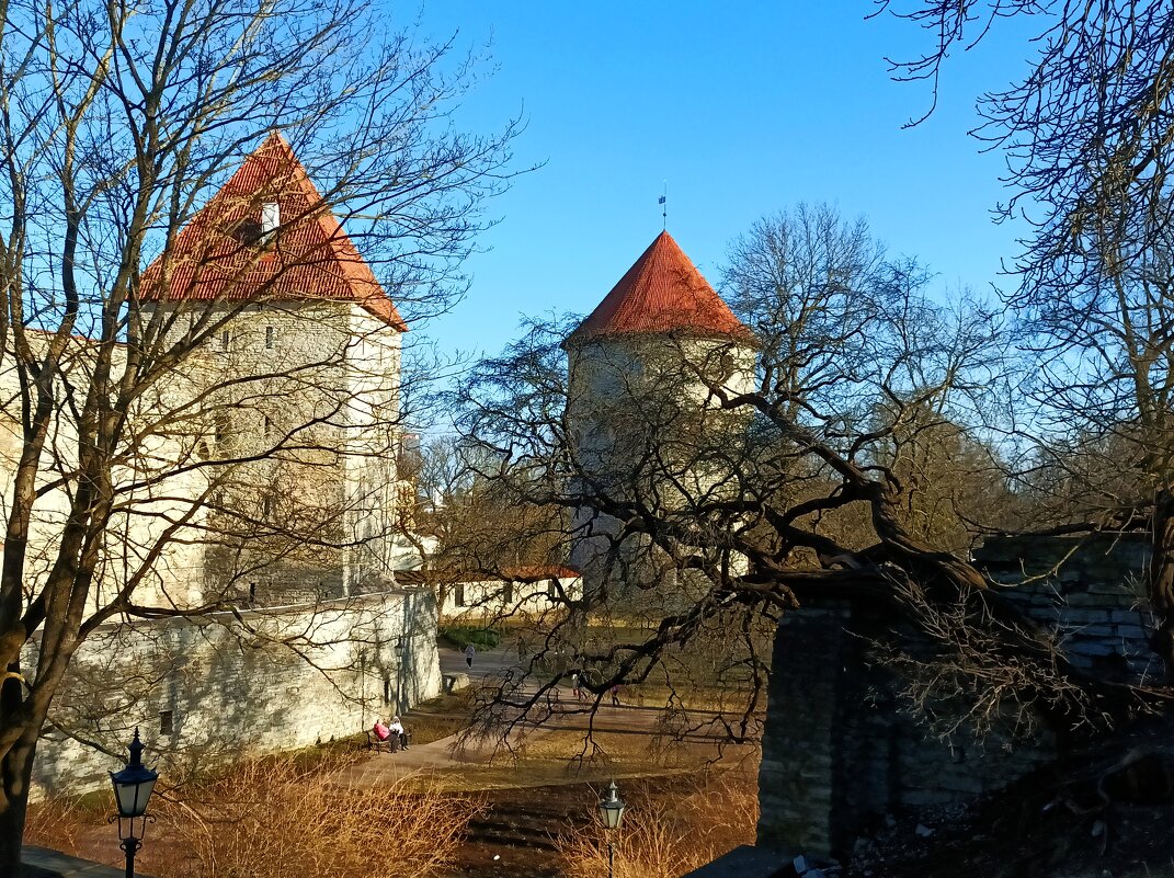Прогулка по Старому городу - Veera V