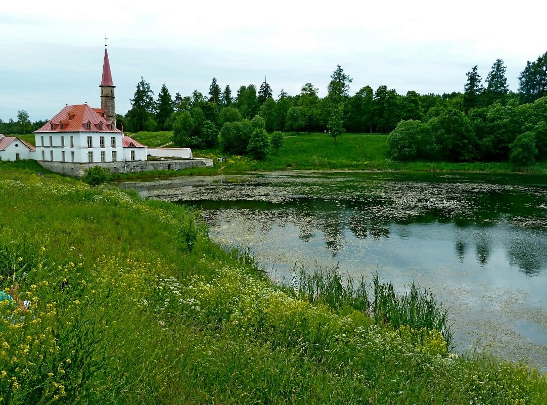 ПРИОРАТСКИЙ ДВОРЕЦ. - Виктор Осипчук