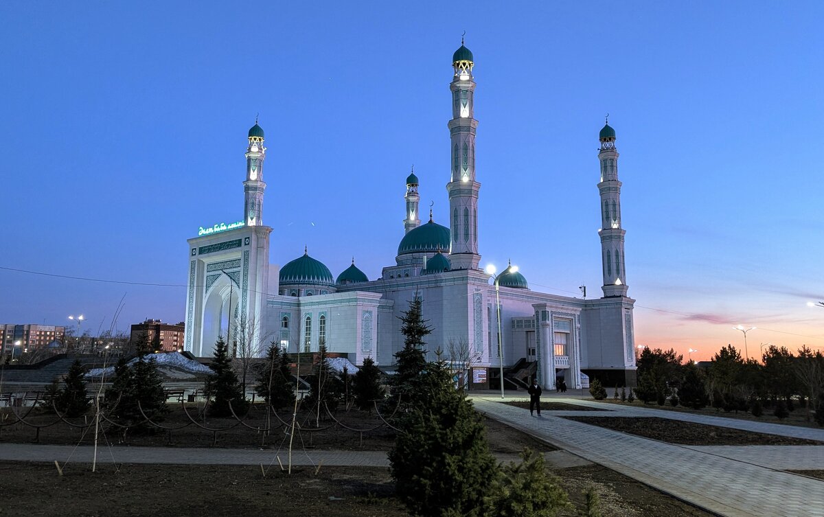 Вечерняя Караганда - Андрей Хлопонин