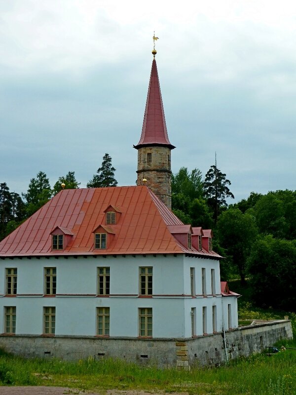 ПРИОРАТСКИЙ ДВОРЕЦ. - Виктор Осипчук