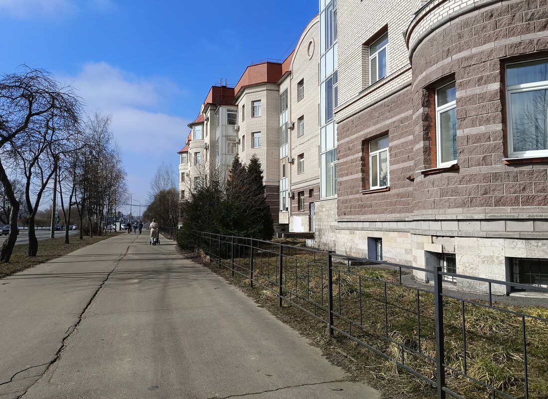 Весна на улицах города - Мария Васильева