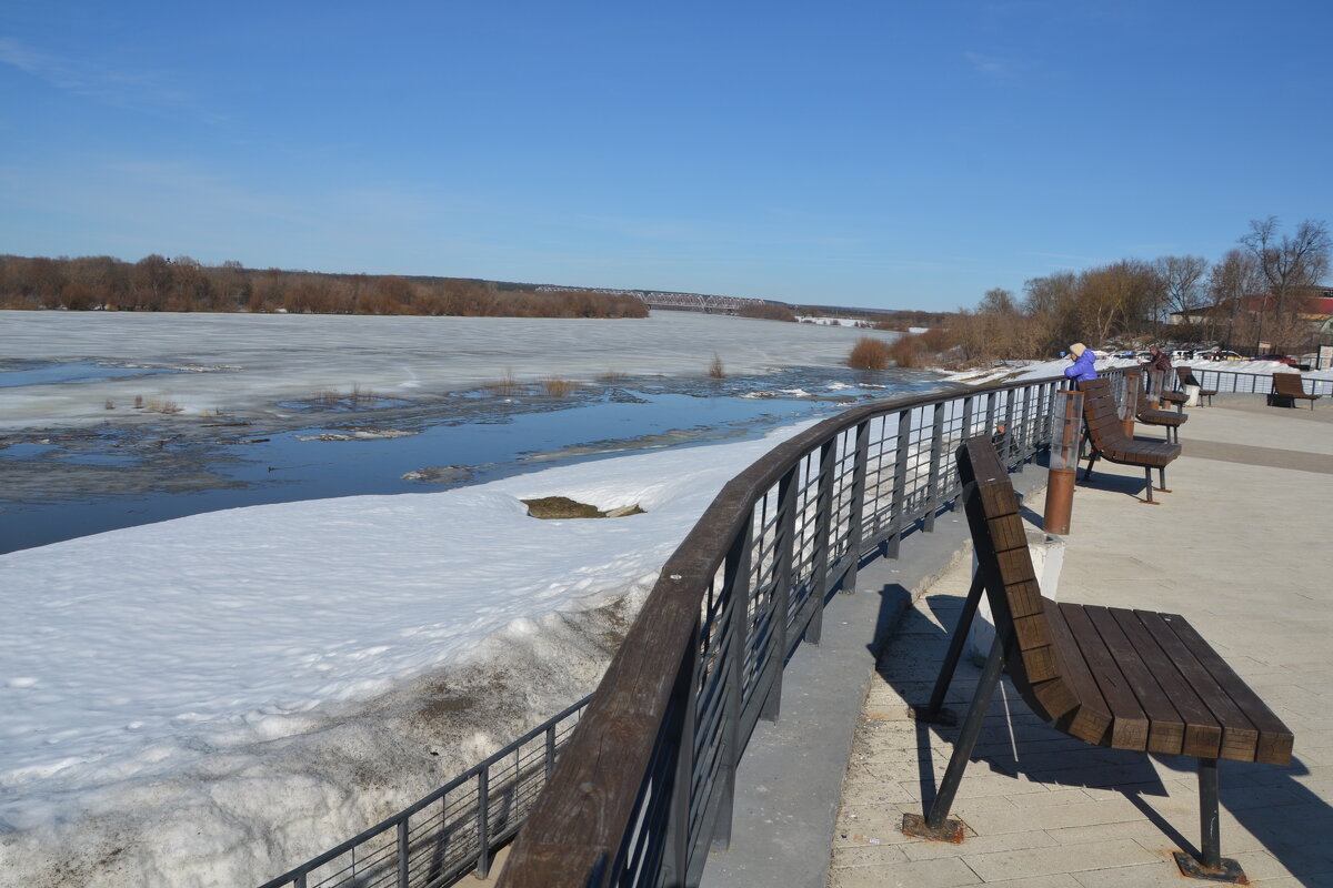 На Оке - Михаил Столяров