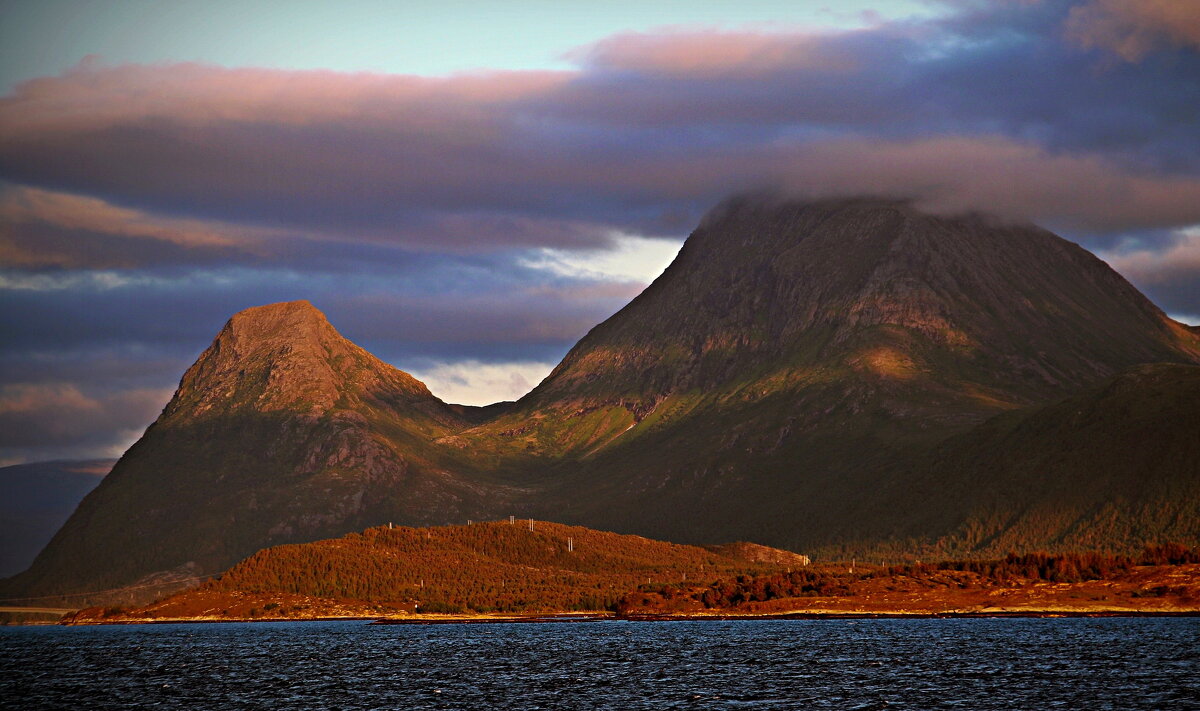 Вот такая ночь во фьордах бывает - В.И 