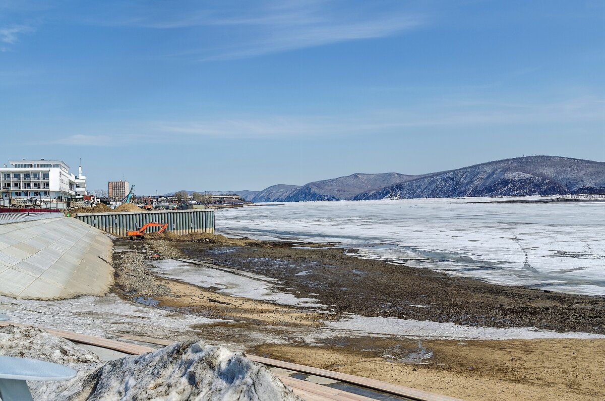 Из прогулки у Амура - Виктор Иванович Чернюк Из прогулки у Амура - Виктор Иванович Чернюк