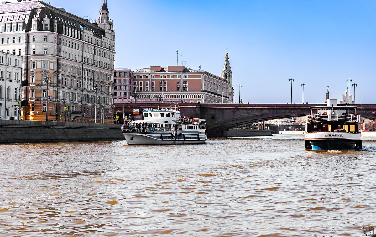 По Москва-реке - Александр 