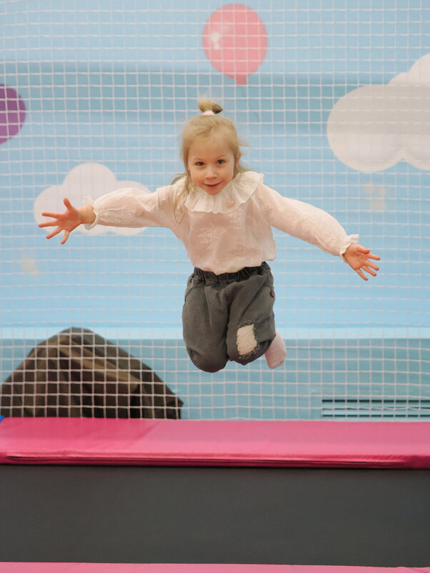 Полёт с распростёртыми руками - Сергей Михальченко Полёт с распростёртыми руками - Сергей Михальченко