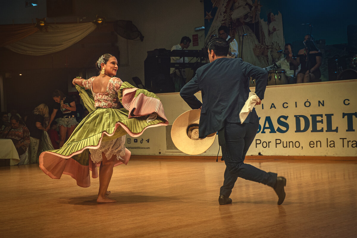 Шоу Las Brisas del Titicaca - Svetlana Galvez Шоу Las Brisas del Titicaca - Svetlana Galvez