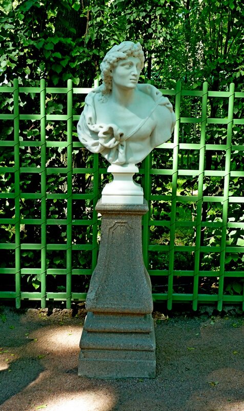 ЛЕТНИЙ САД. - Виктор Осипчук