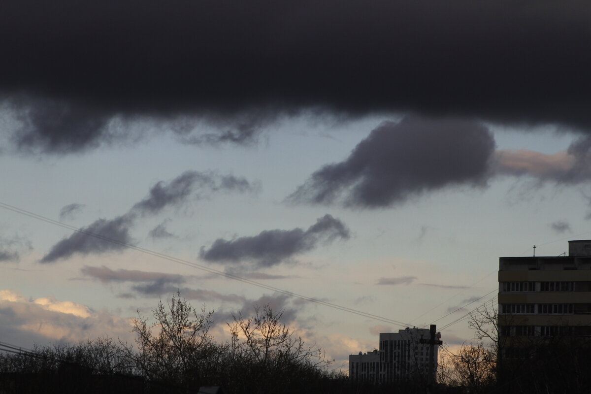 Великий Понедельник - олег свирский Великий Понедельник - олег свирский