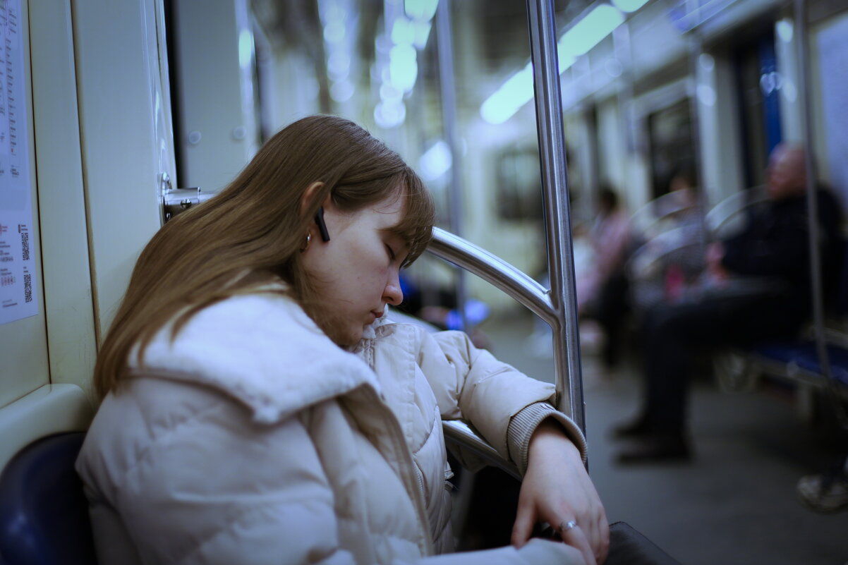 "Спяшая красавица" - Артём Евтюхов