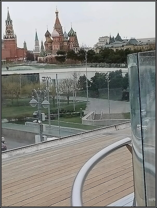 Вид с парящего моста в Зарядье - Ольга Довженко