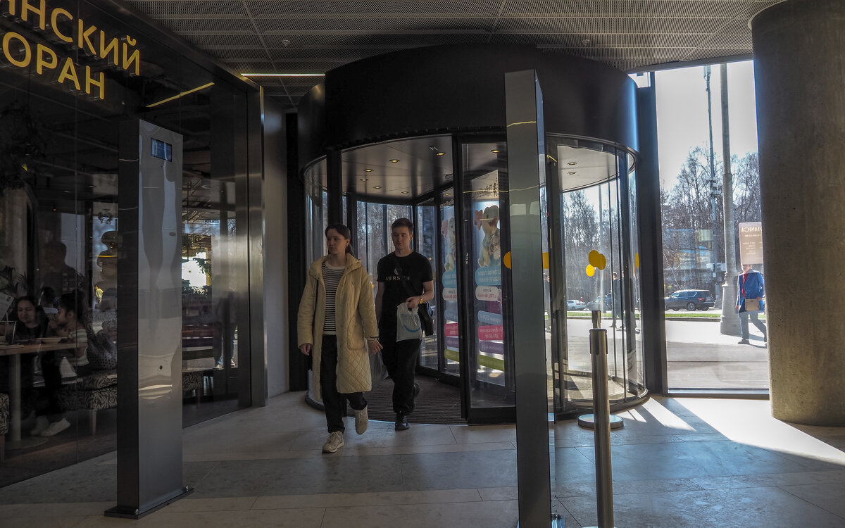 ***** - юрий поляков