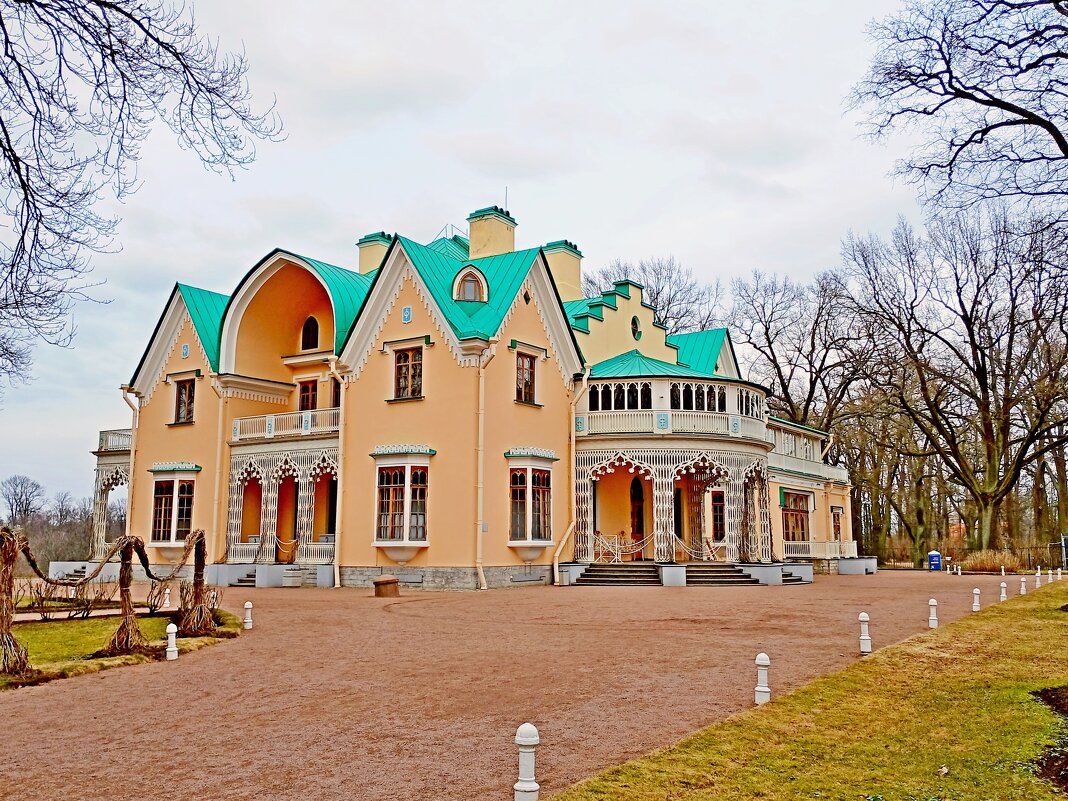 Дворец "Коттедж" - Лия ☼