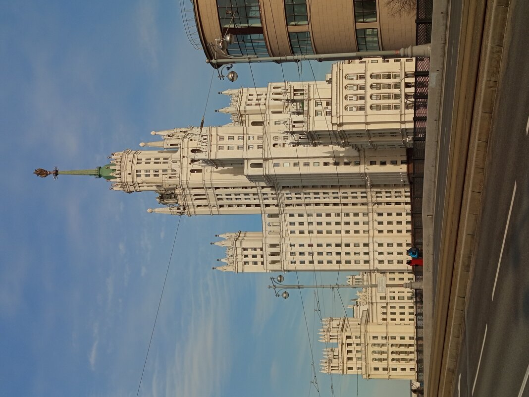 Высотка на Котельнической набережной - Андрей Лукьянов Высотка на Котельнической набережной - Андрей Лукьянов