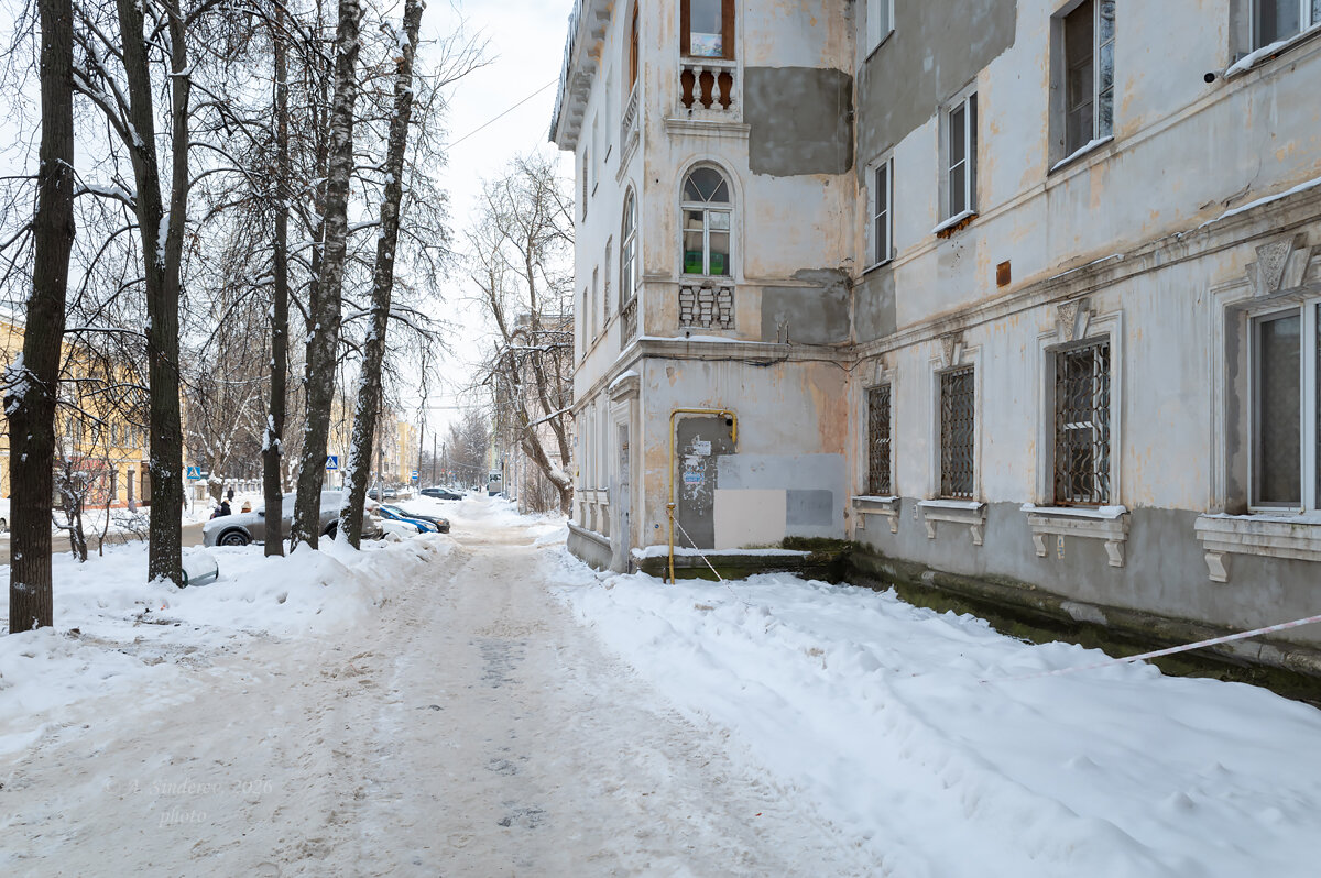 Старая улица зимой - Александр Синдерёв