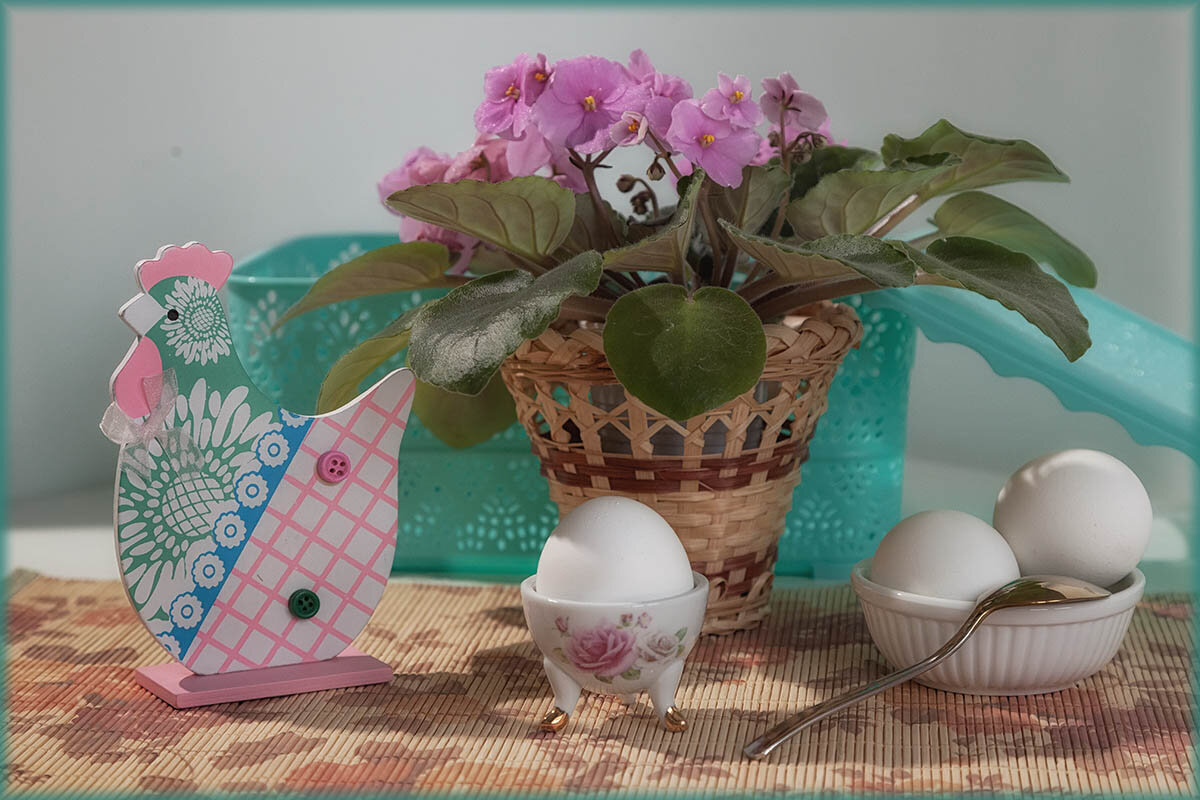 Натюрморт с курочкой. - Лилия * Натюрморт с курочкой. - Лилия *