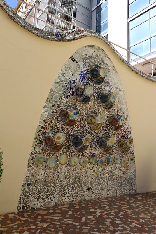 Во дворике дома Бальо - Ольга 