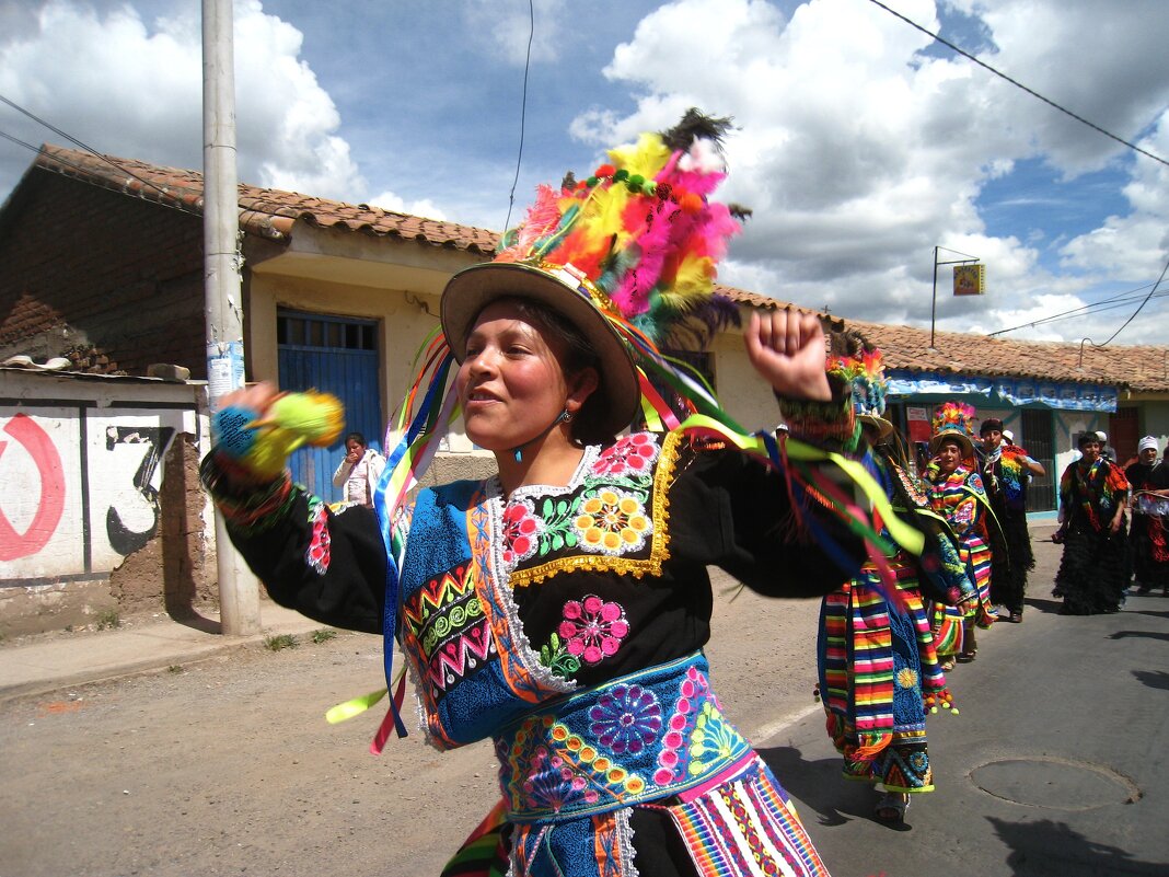 Девушка танцовщица из Перу. - unix (Илья Утропов)