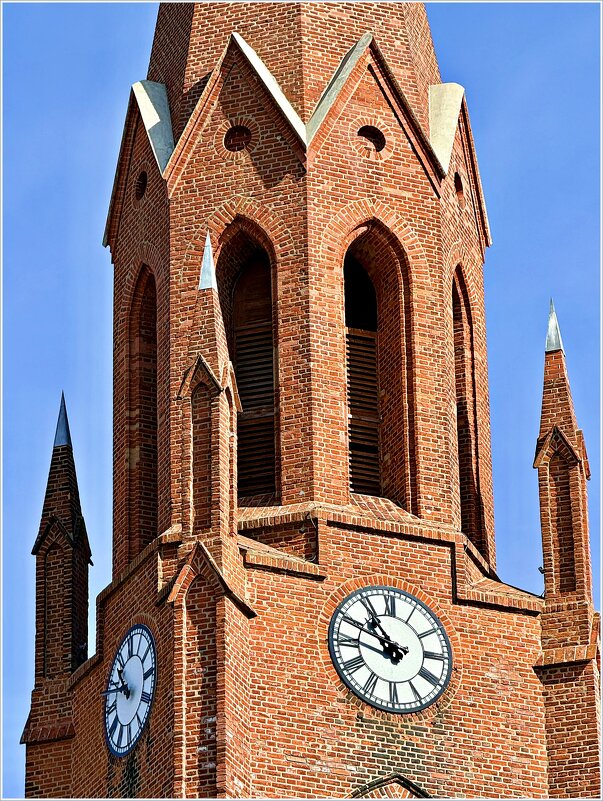 Фрагмент кирхи. - Валерия Комова Фрагмент кирхи. - Валерия Комова