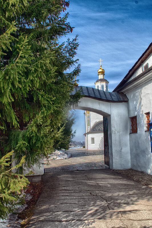 Храм Успения Пресвятой Богородицы, Московская область, - Юрий Яньков Храм Успения Пресвятой Богородицы, Московская область, - Юрий Яньков