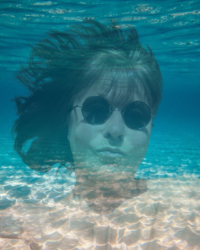 Нет...просто таю, в тебе не растворяясь... - liudmila drake