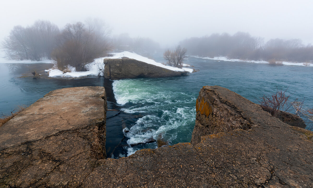 *** - Виталий Емельянов