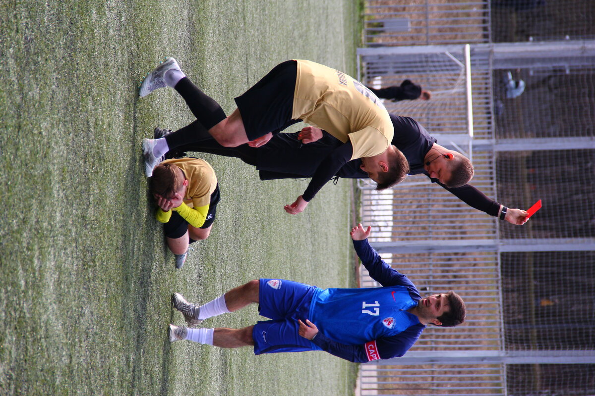 Красная карточка - Екатерина Шурыгина Красная карточка - Екатерина Шурыгина