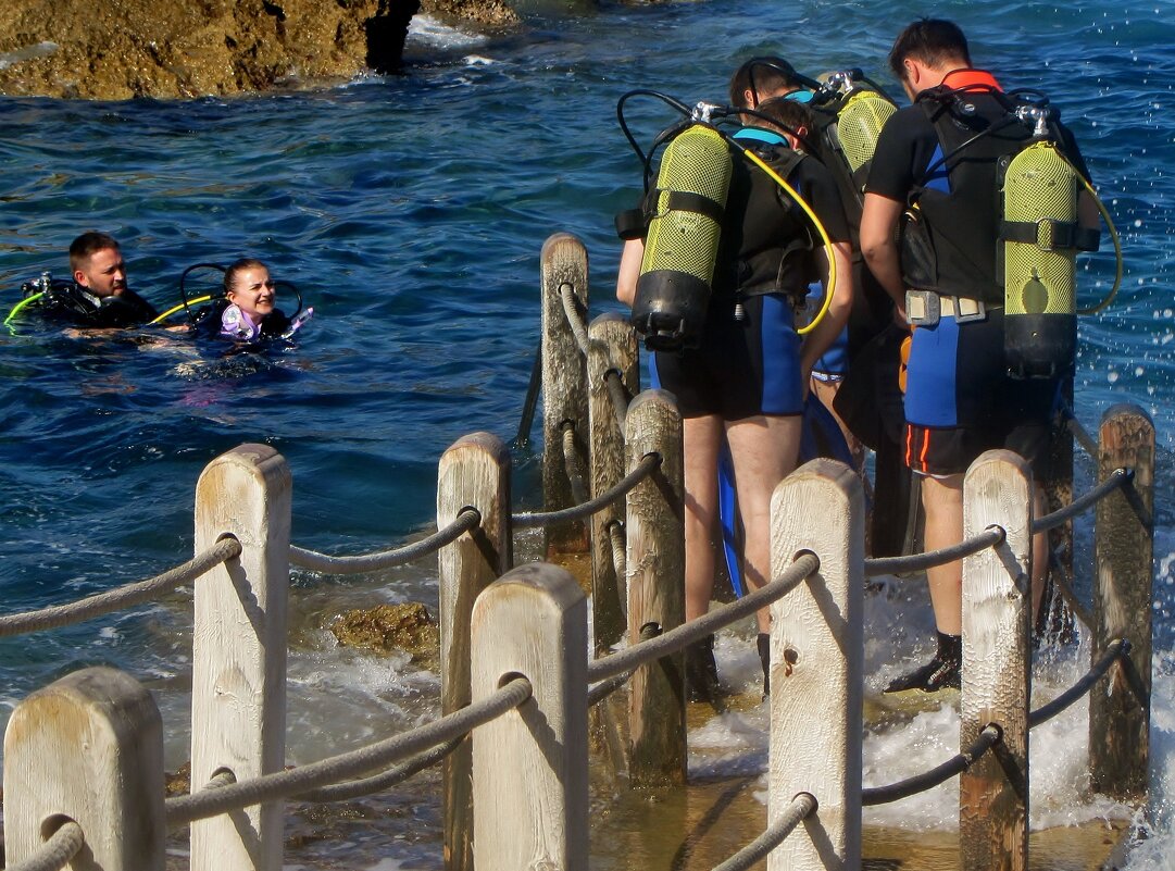 .. дайверы уходят в море... - galalog galalog .. дайверы уходят в море... - galalog galalog