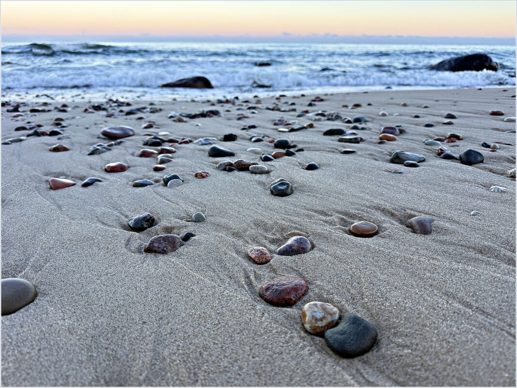 Умытые волнами. - Валерия Комова