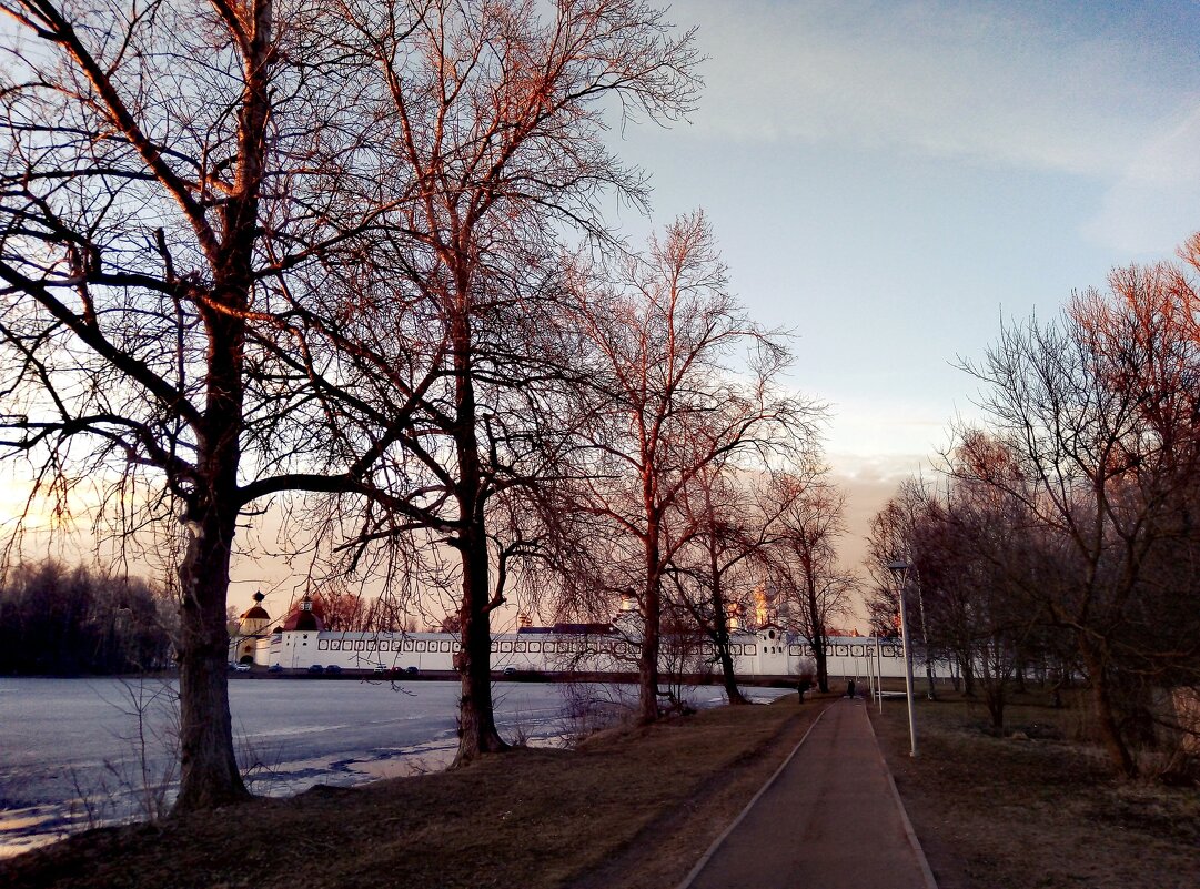 Весенний - Сергей Кочнев