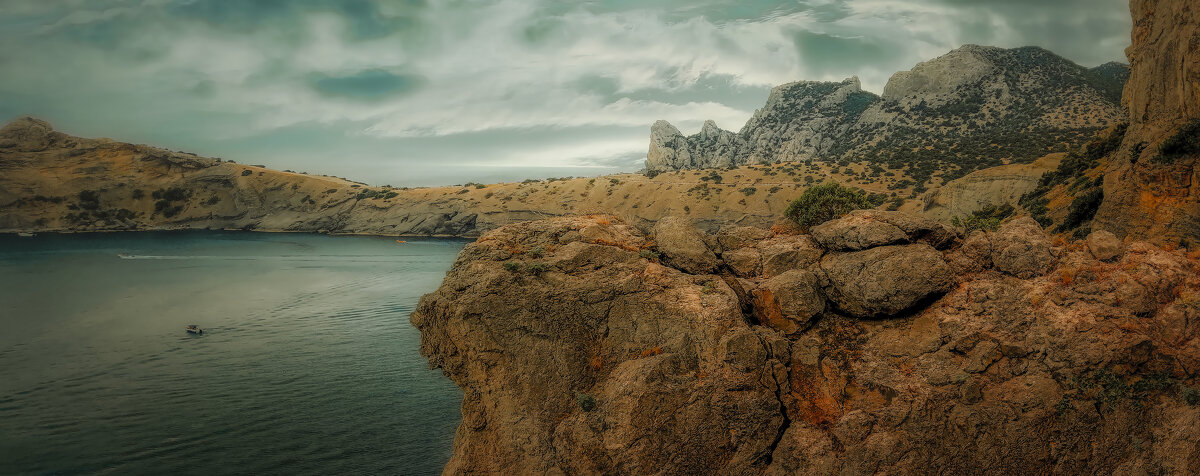 Бухта. - Владимир Владимир