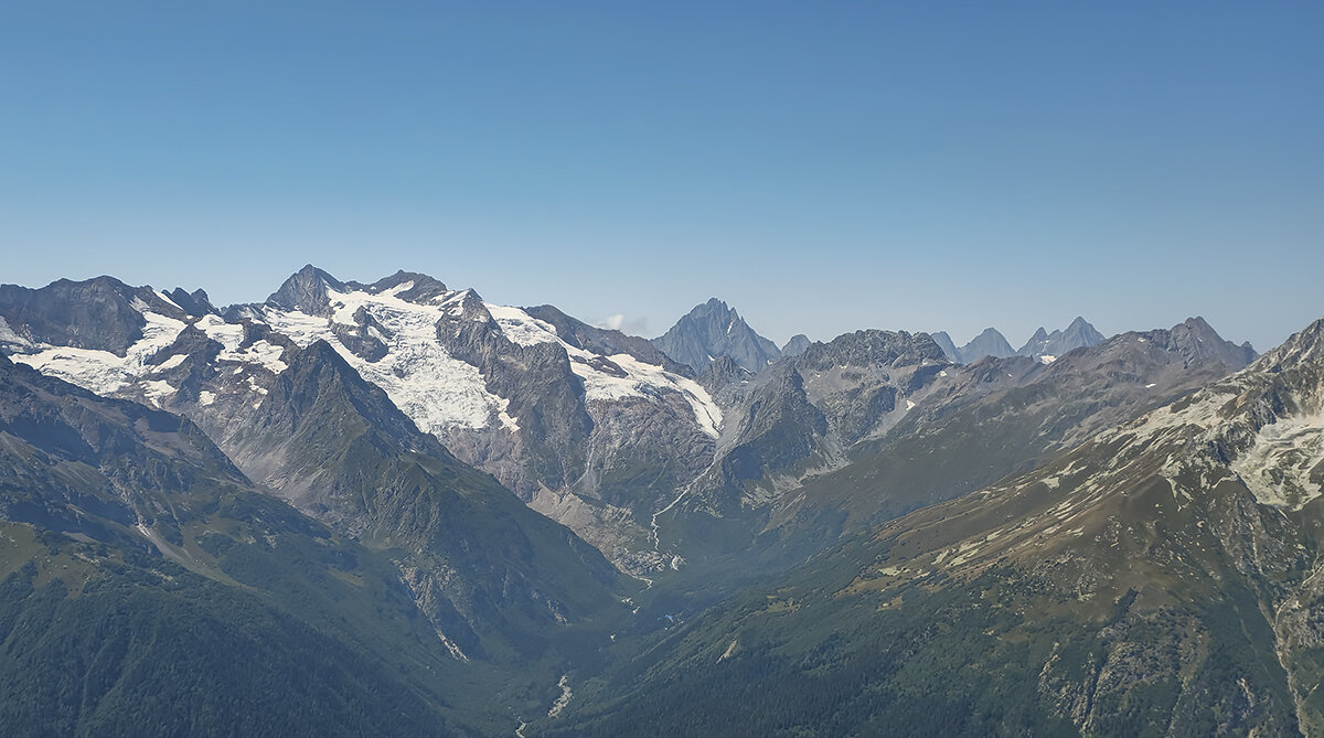 Домбай, северная часть Главного Кавказского хребта - Gruff_D .
